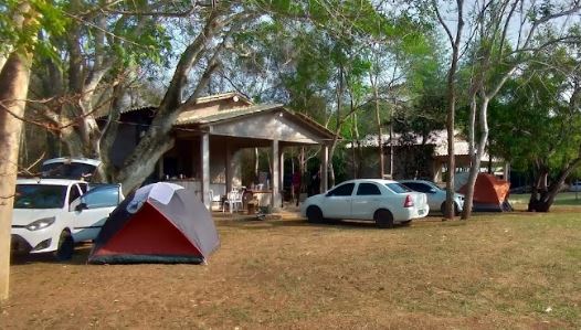 Camping Pesqueiro e Pousada Farias