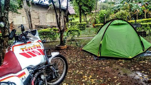 acampando de moto