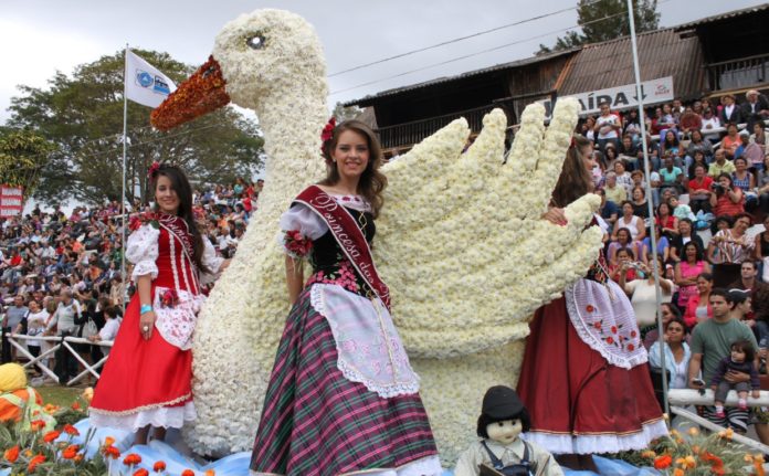 festa-das-rosas-e-flores-de-barbacena-mg-tera-motorhomes-como-atrativo-macamp-2
